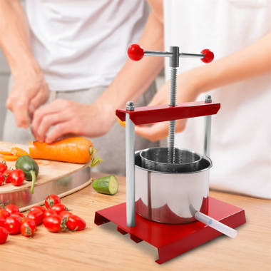 Manual citrus clearance juicer